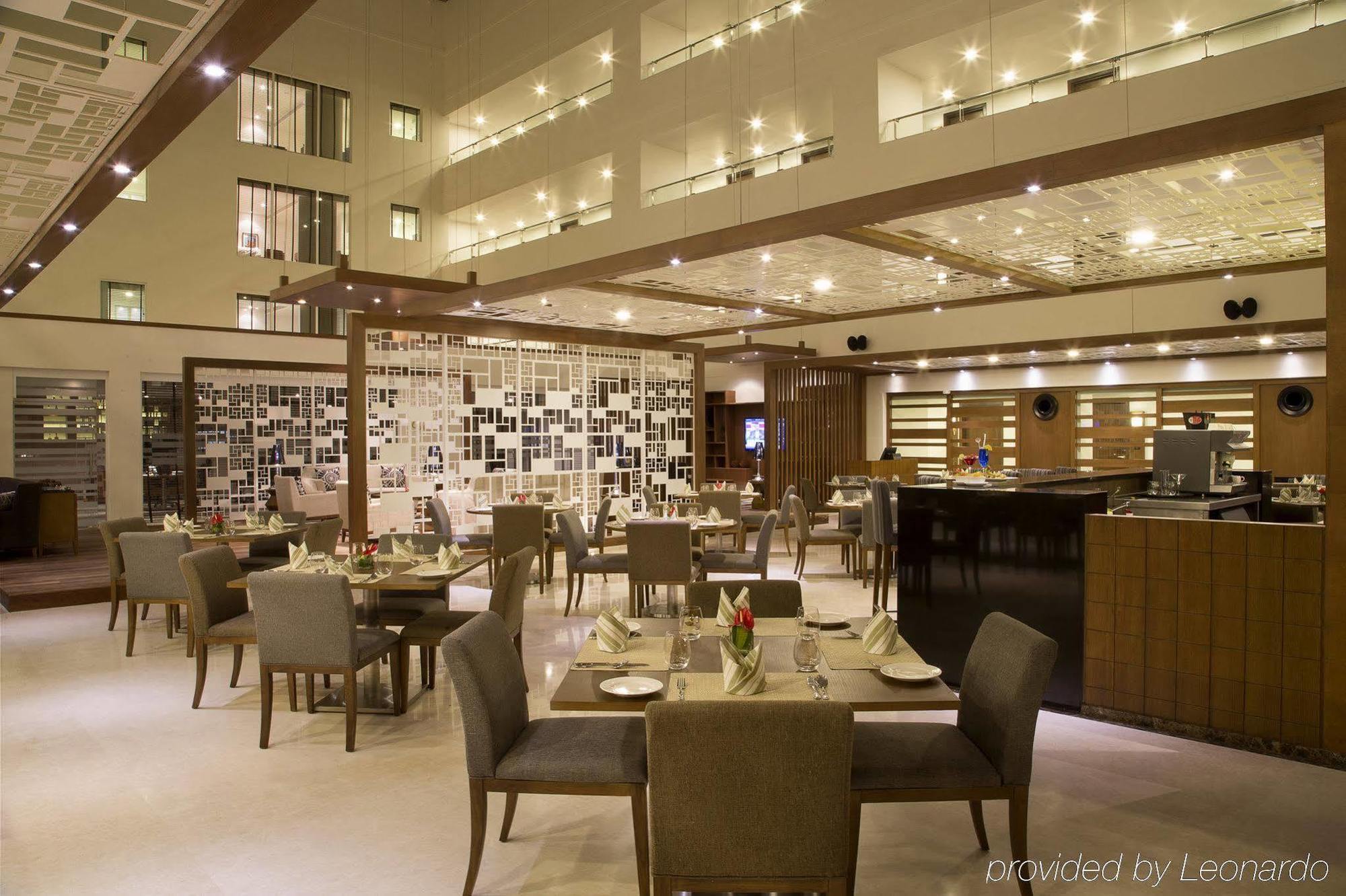 Oakwood Residence Whitefield Bangalore Exteriör bild